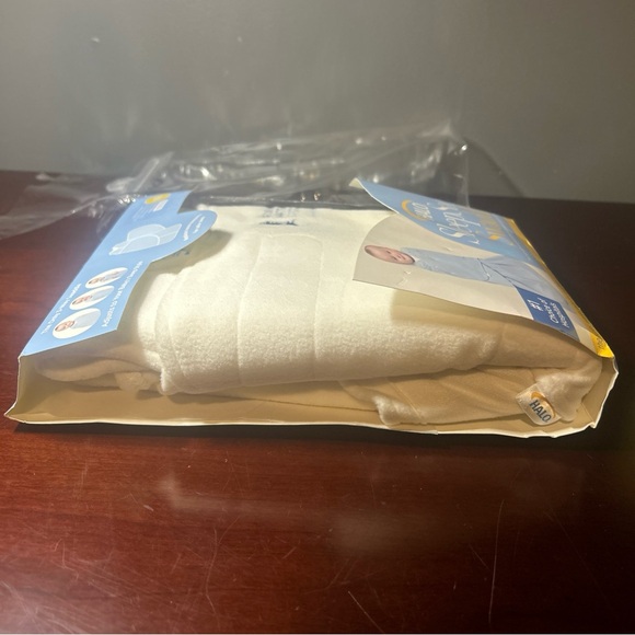 Halo SleepSack Swaddle in White NWT - Picture 4 of 5